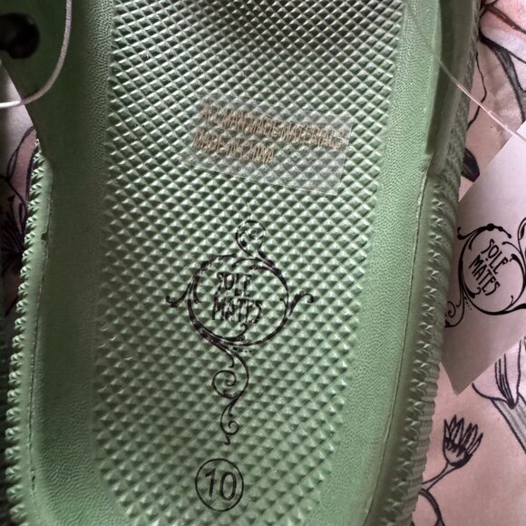 Sole Mates sandals NWT. green - Picture 8 of 8